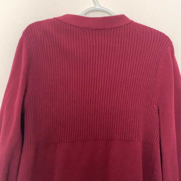 Studio Works   Burgundy Three Button Cardigan Sweater  Women's Size Med - Picture 7 of 10